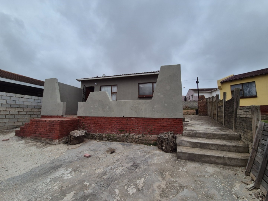 2 Bedroom Property for Sale in Kwadwesi Eastern Cape